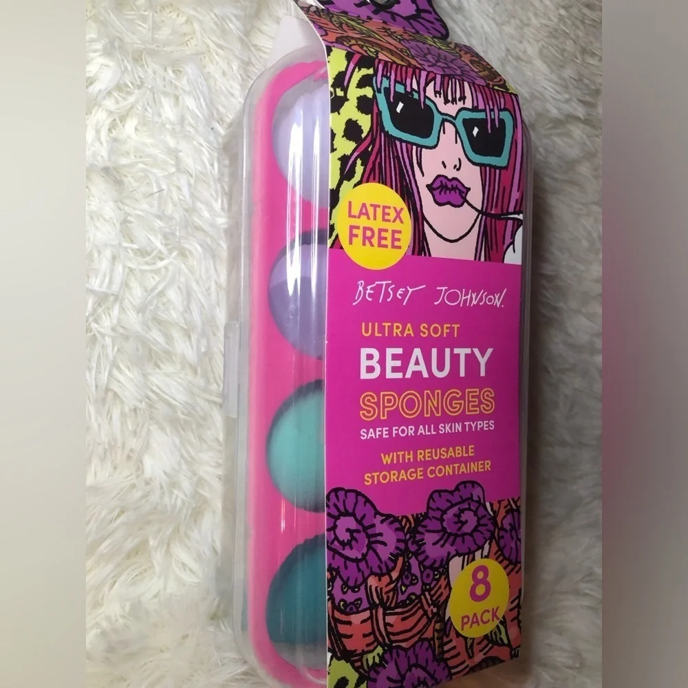 💋💄Betsey Johnson Beauty Sponges - 8 Pack 💄💋 NWT